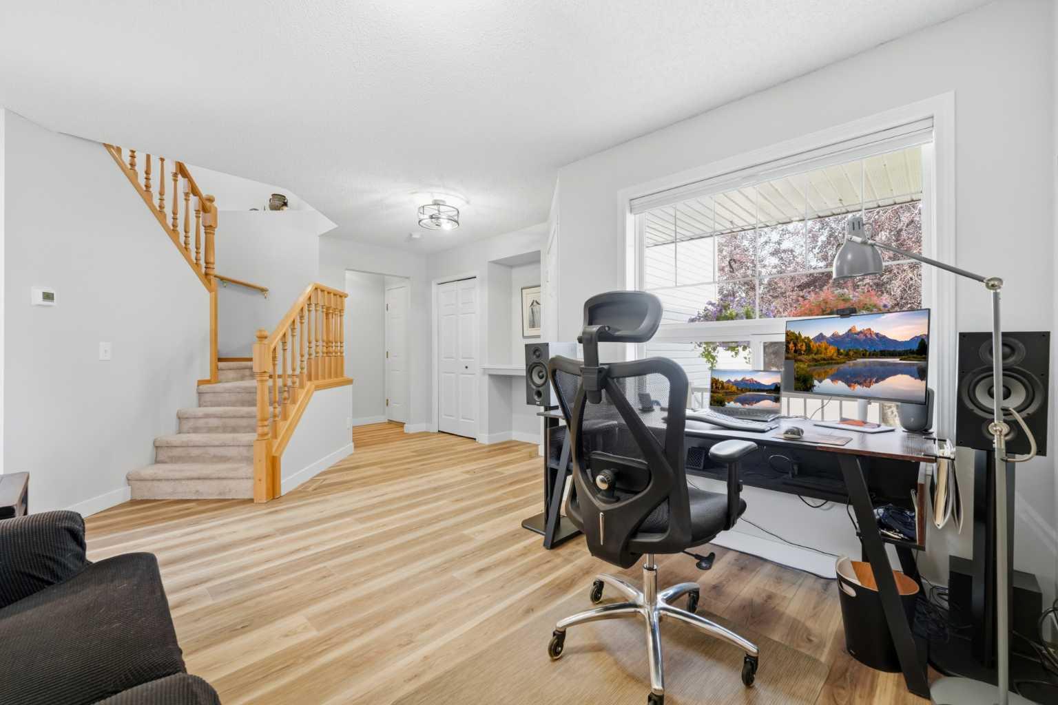 72 Arbour Crest Road NW