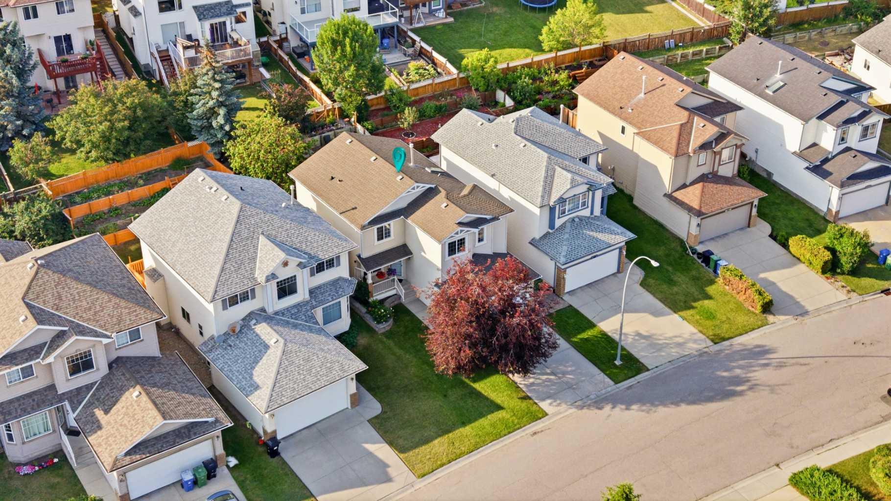 72 Arbour Crest Road NW