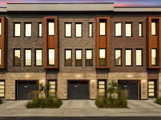 204, 81 Greenbriar Place NW