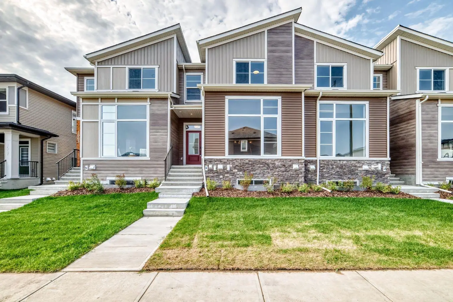 1063 Bayview Crescent SW