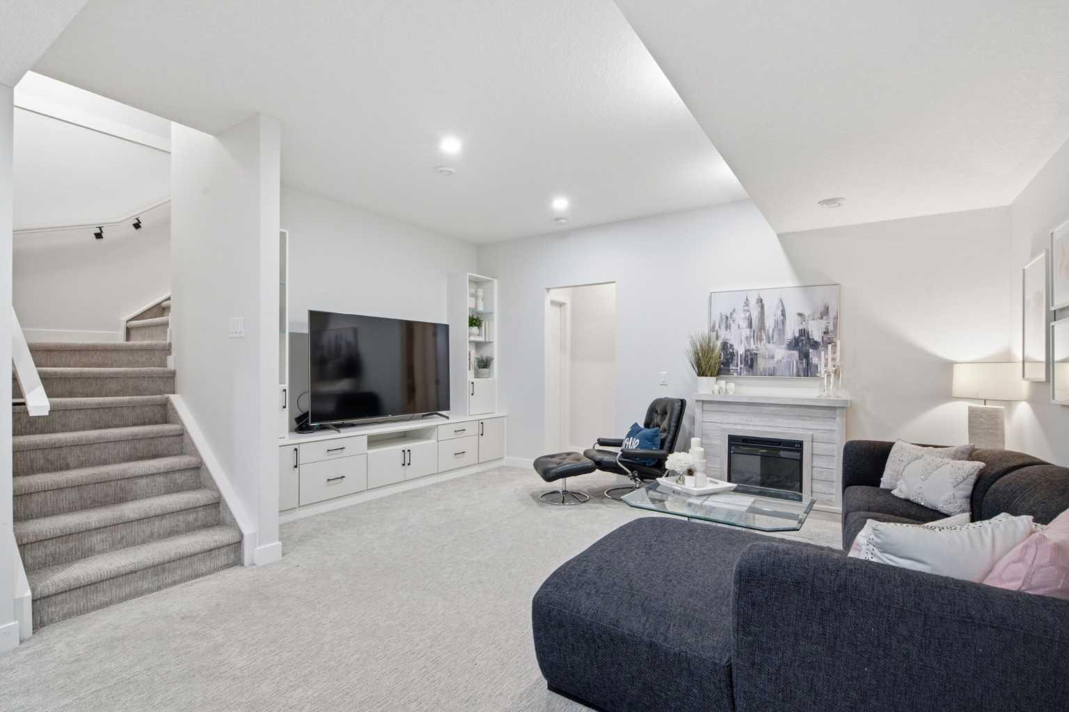 1062 Harmony Parade 
