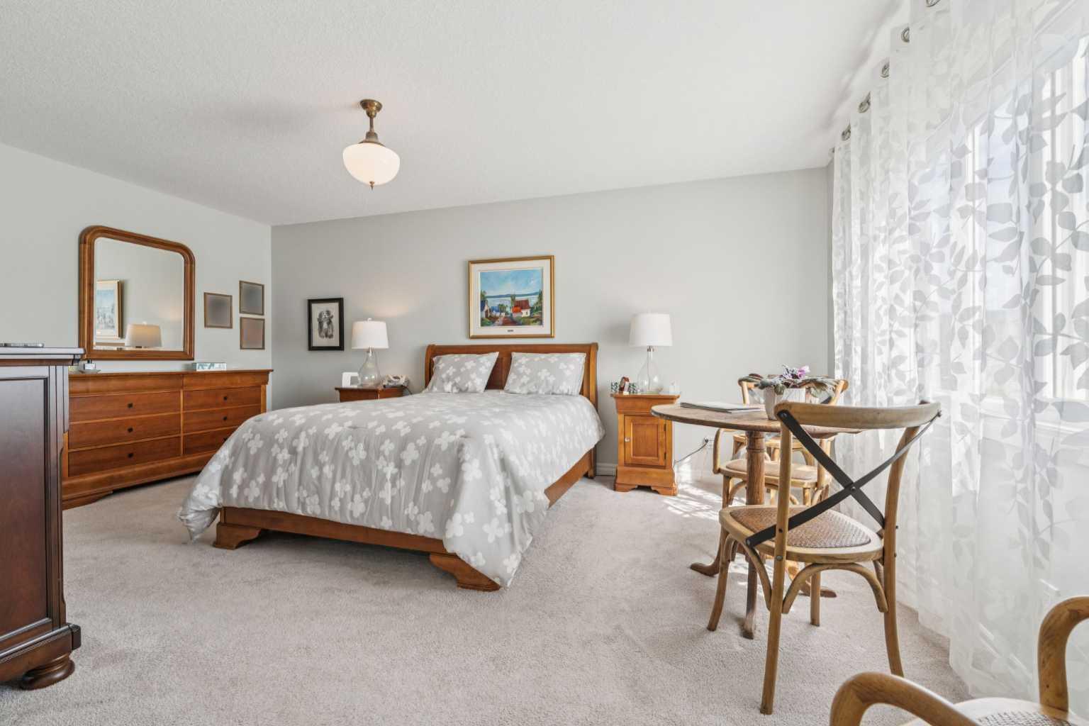 14 Riviera View 