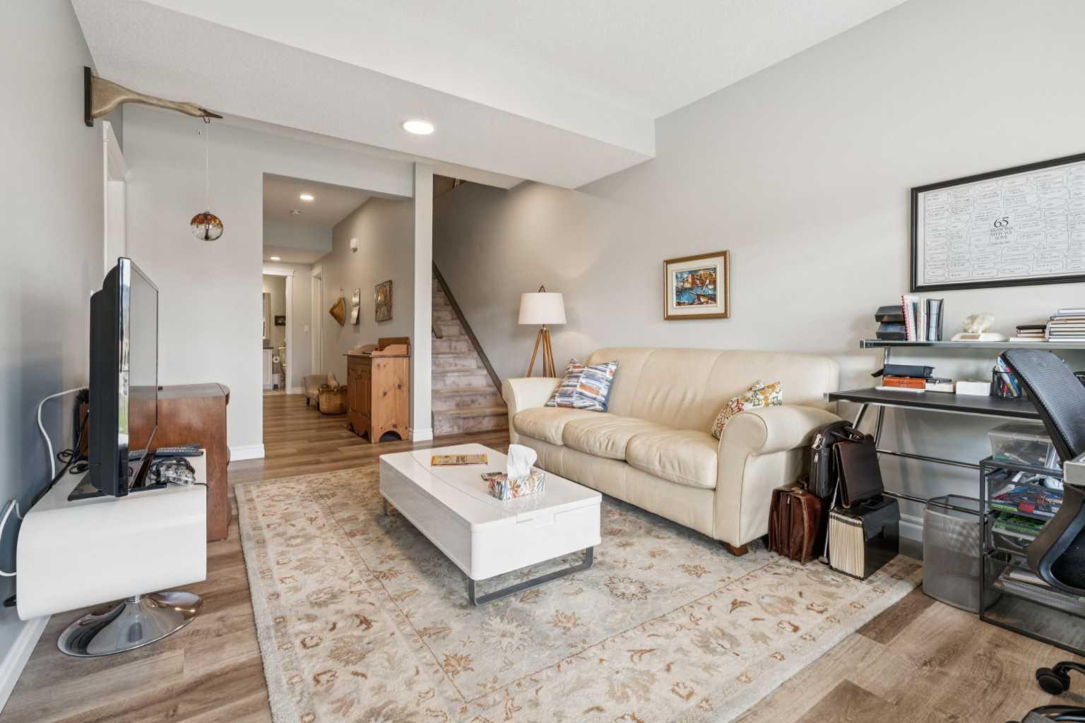 14 Riviera View 