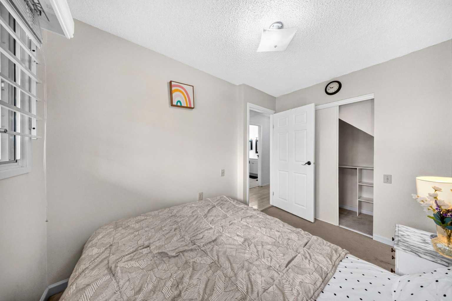 711, 200 Brookpark Drive SW