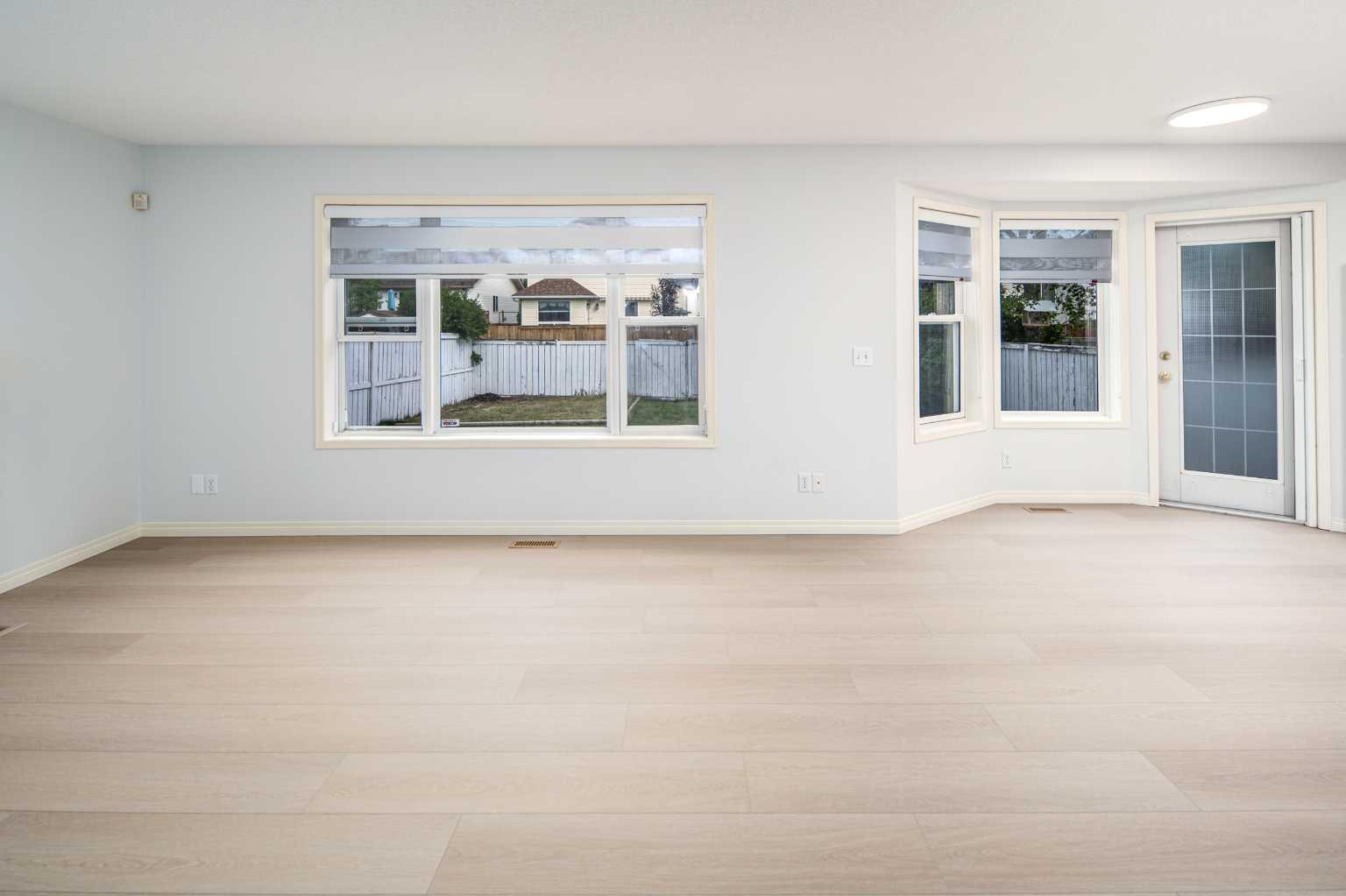 859 Harvest Hills Drive NE