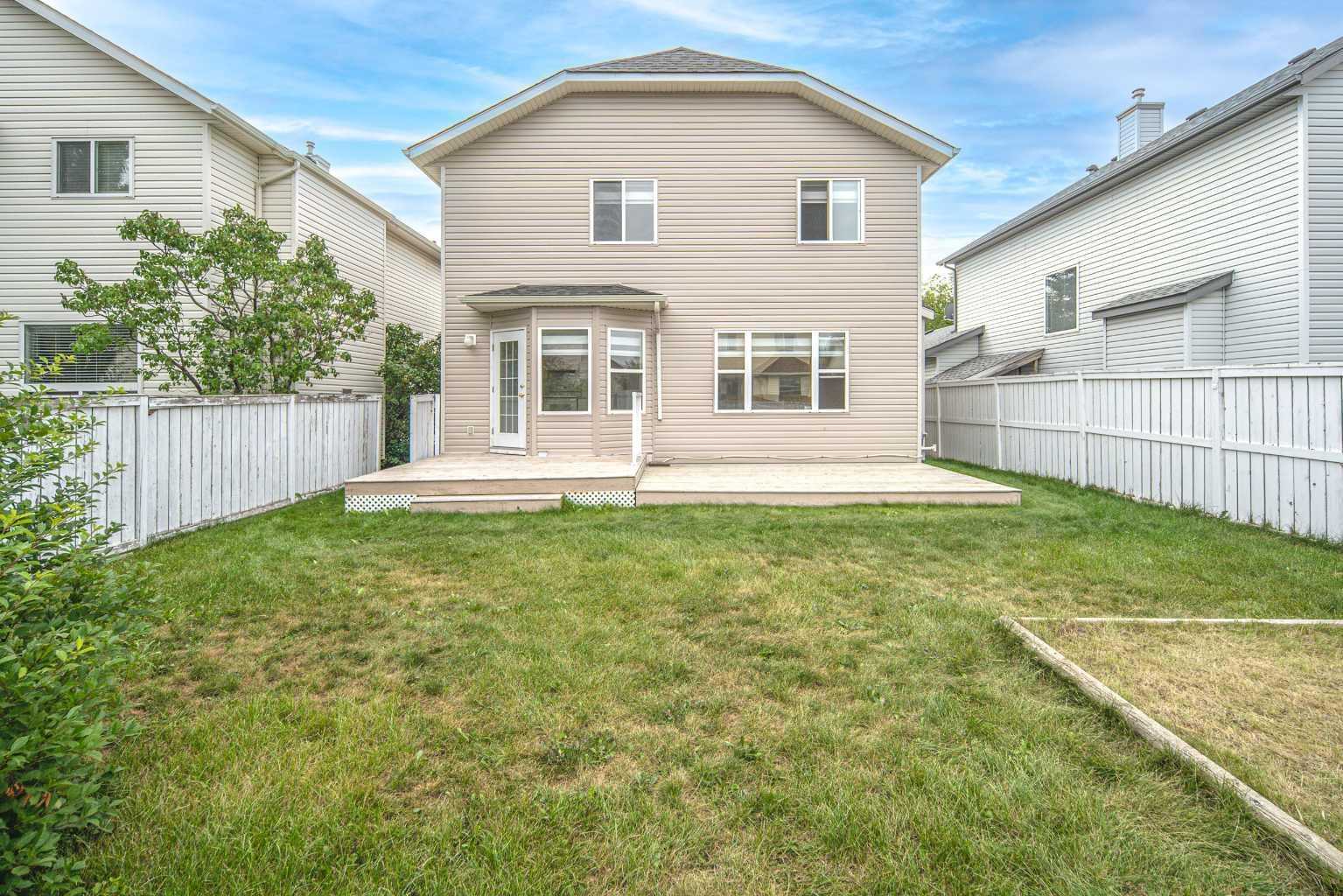 859 Harvest Hills Drive NE