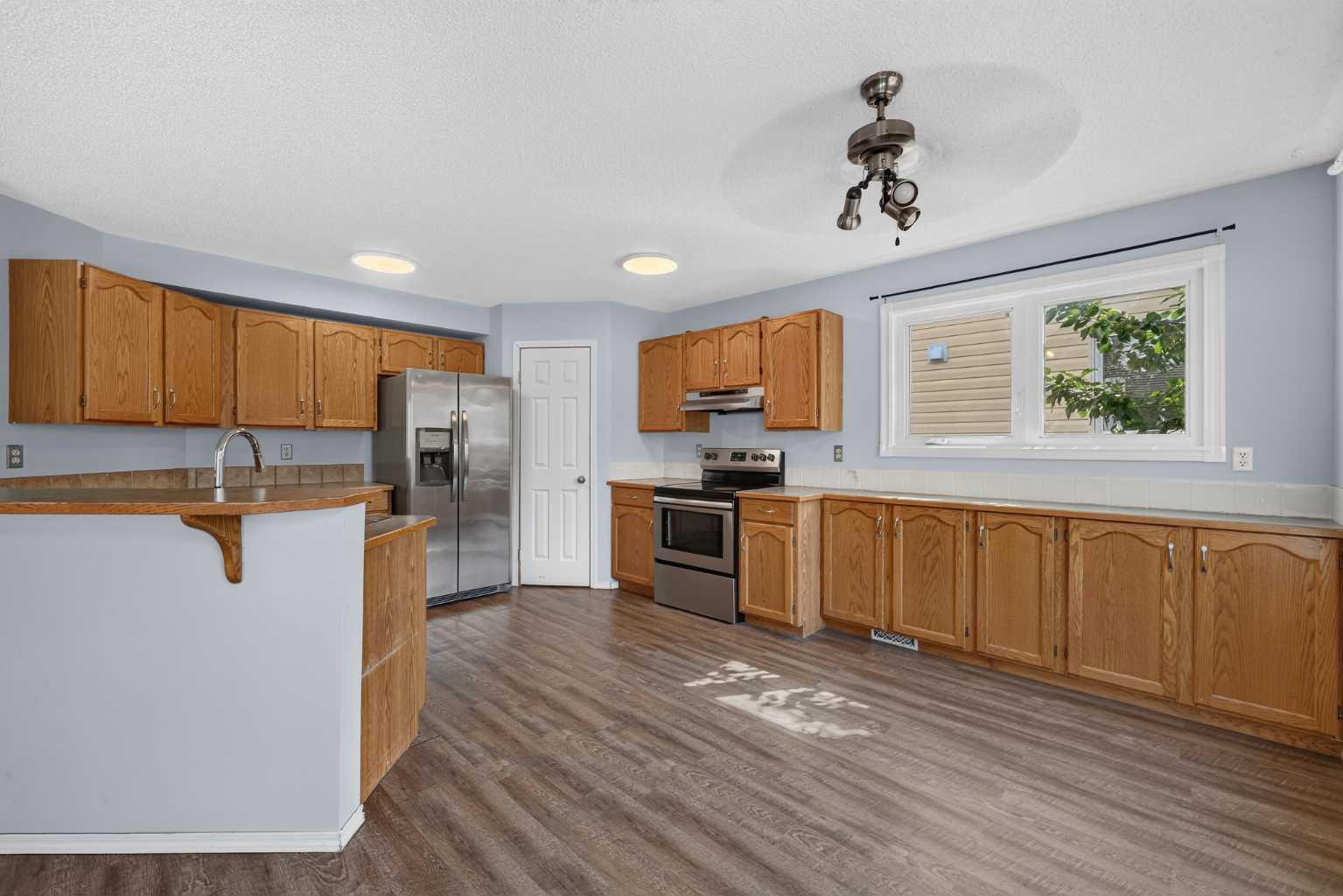 446 Harvest Hills Drive NE