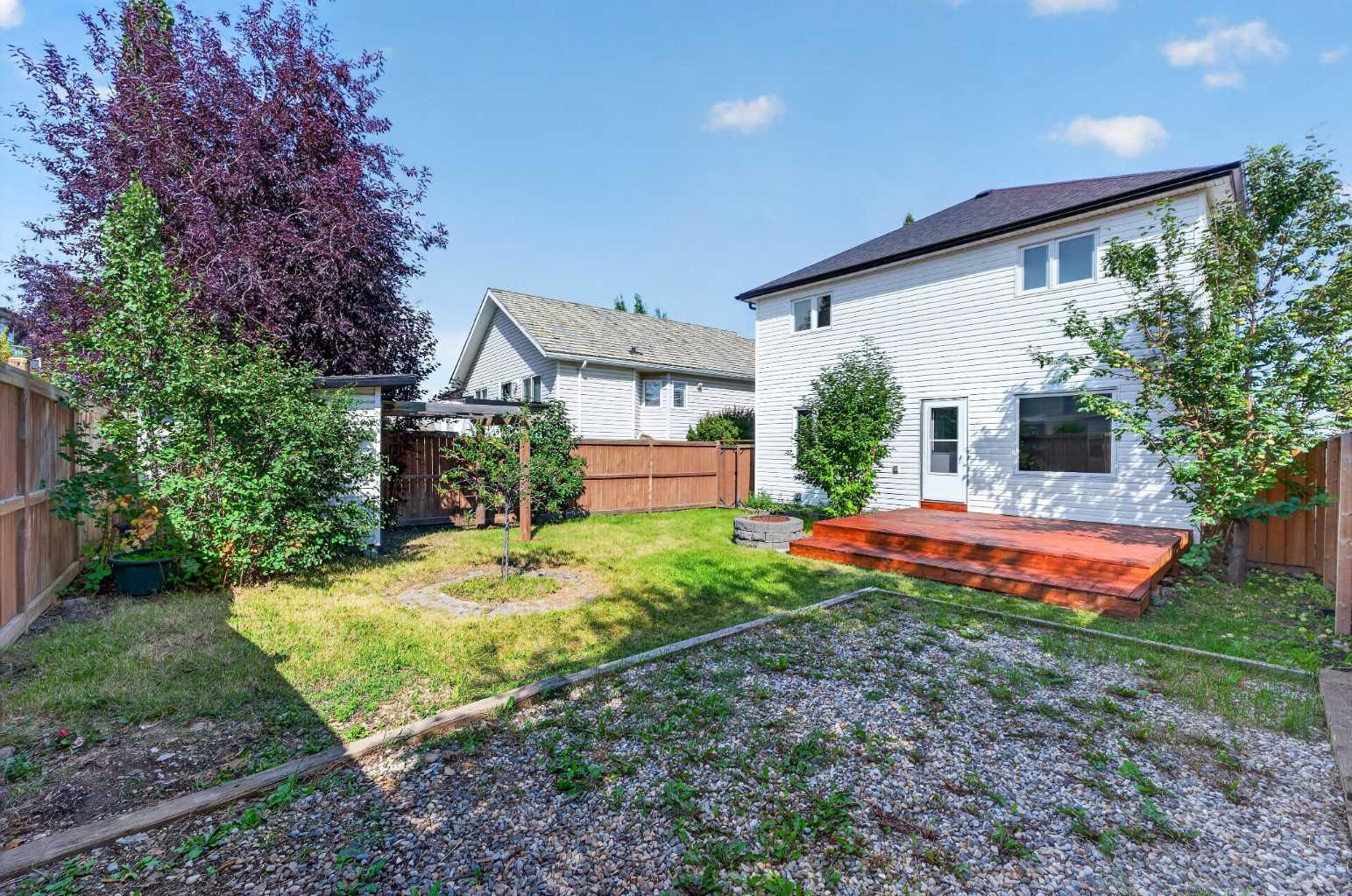 446 Harvest Hills Drive NE