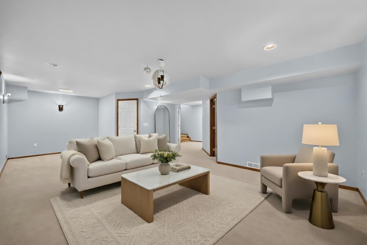 446 Harvest Hills Drive NE
