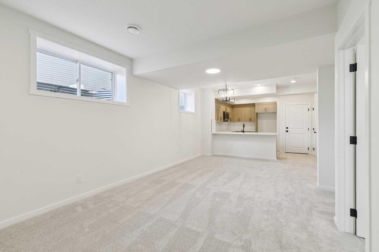 126 Walgrove Bay SE