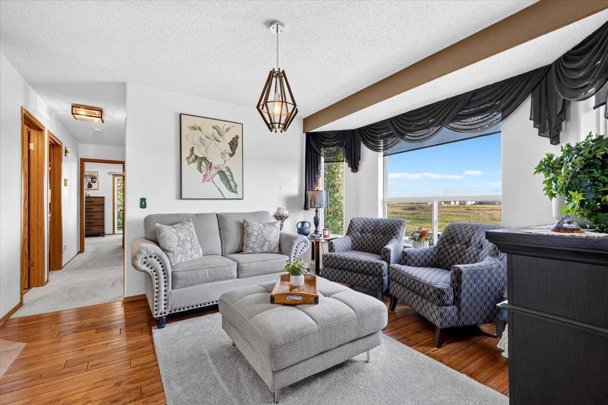 74 San Diego Manor NE