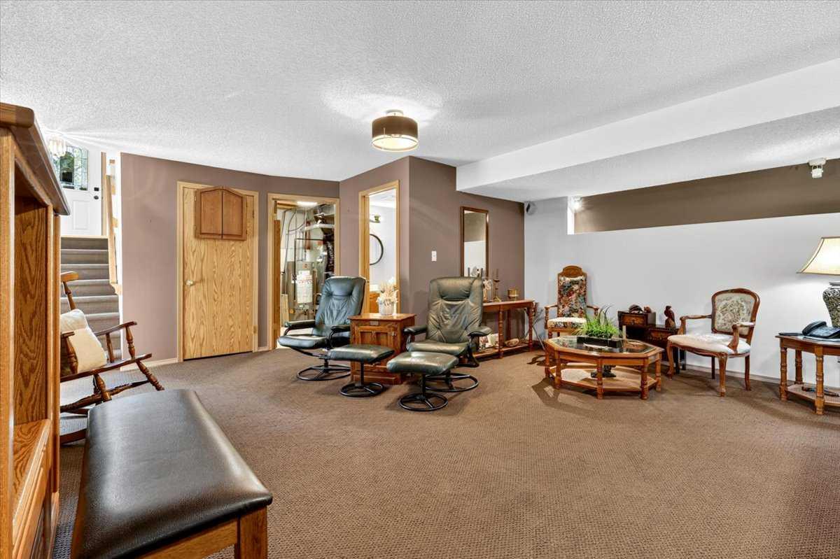 74 San Diego Manor NE