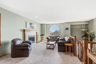 48 Headlands Close 