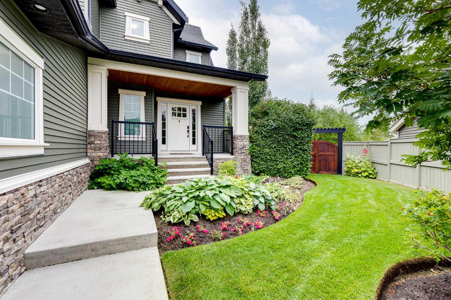 126 Coopersfield Way SW