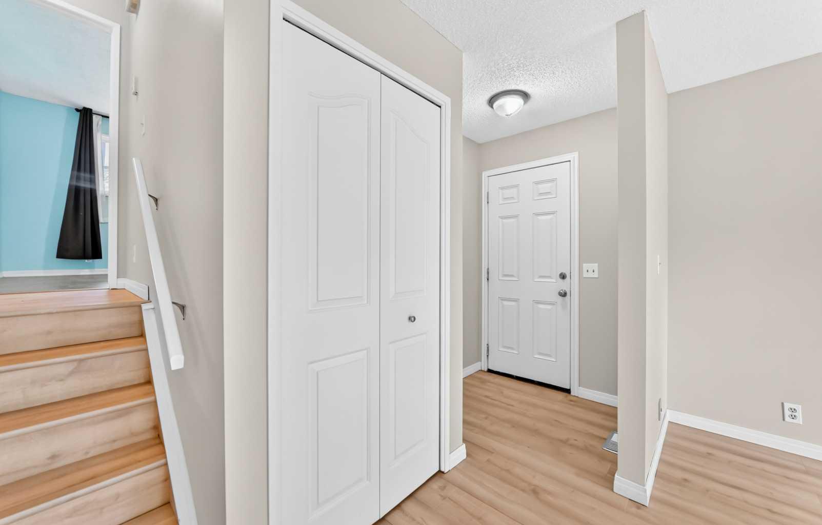 19 Falshire Drive NE