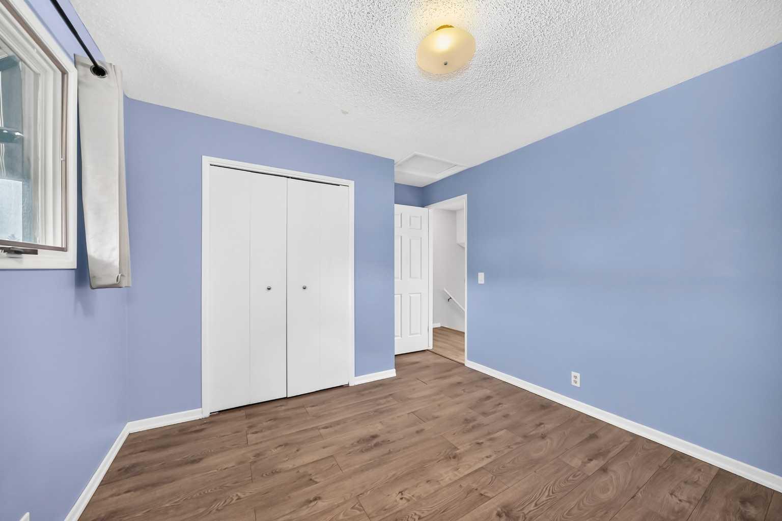 19 Falshire Drive NE
