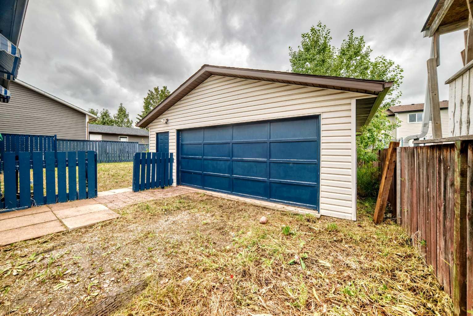 19 Falshire Drive NE