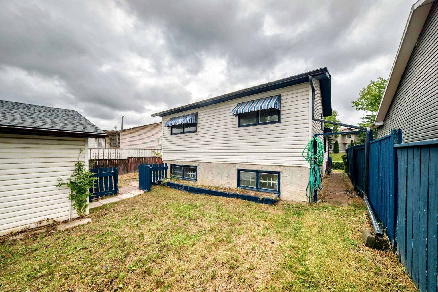 19 Falshire Drive NE