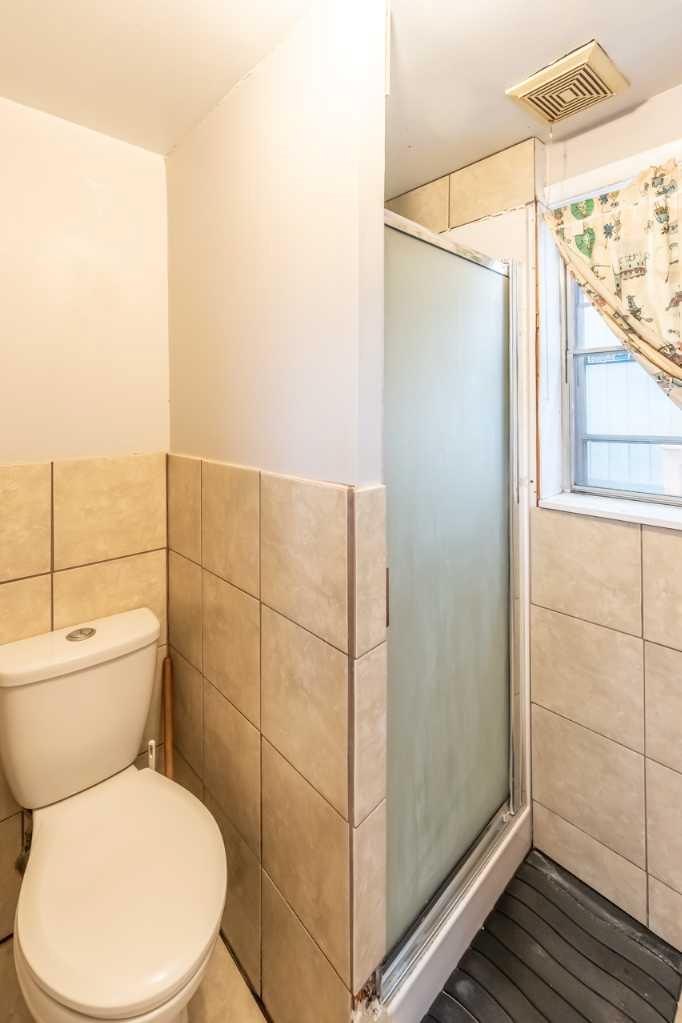 2628 Capitol Hill Crescent NW
