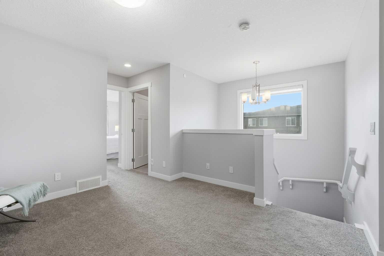 21 Howse Street NE