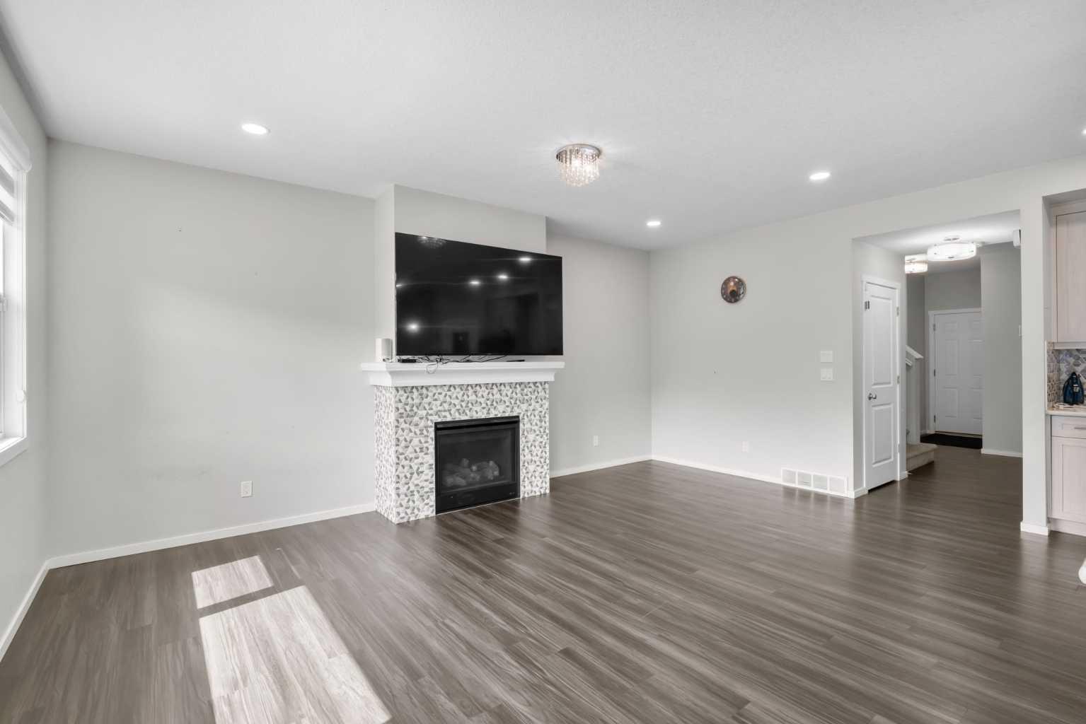 243 Savanna Lane NE
