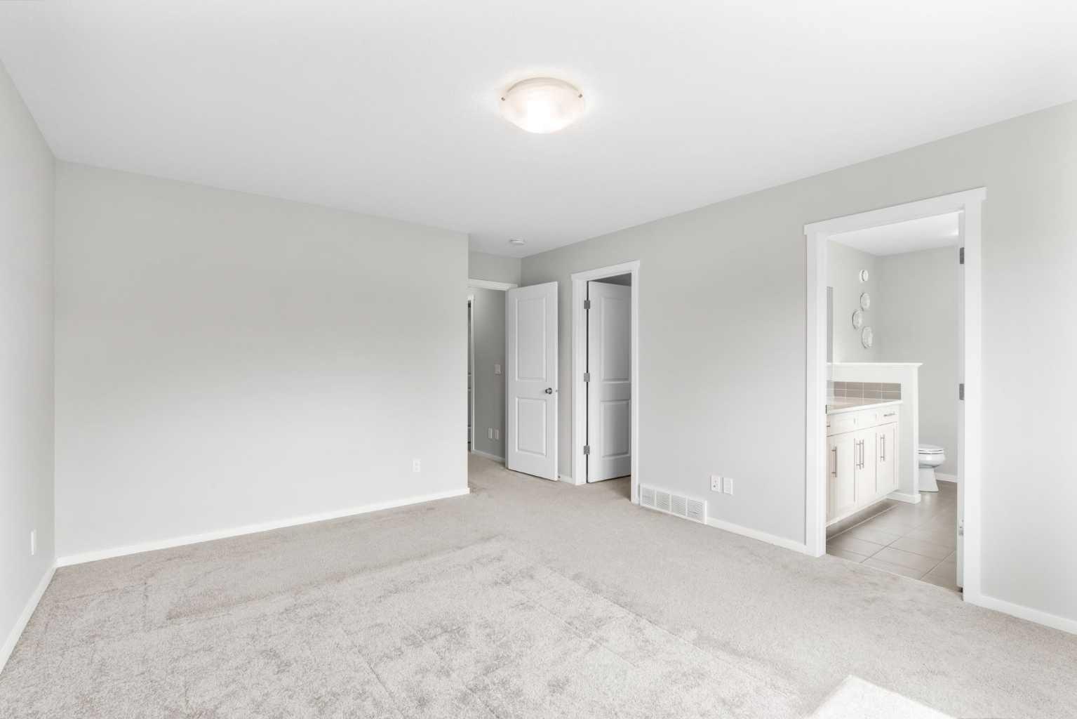 243 Savanna Lane NE