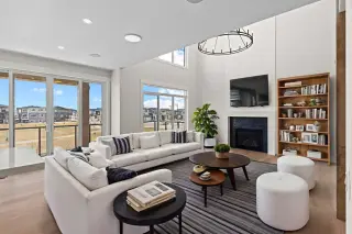 87 Sundown Crescent 