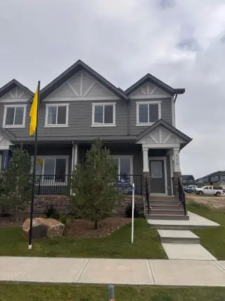 943 Legacy Circle SE