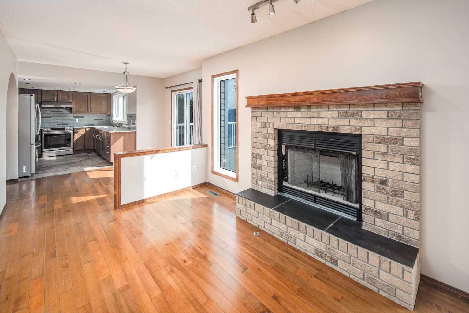 131 Edgebrook Close NW
