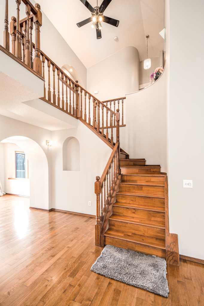 131 Edgebrook Close NW