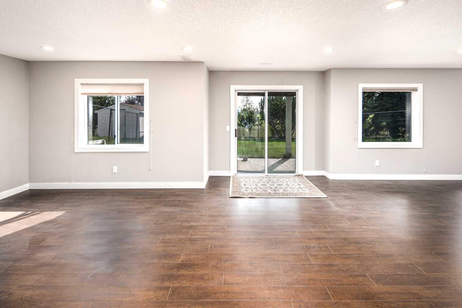 131 Edgebrook Close NW