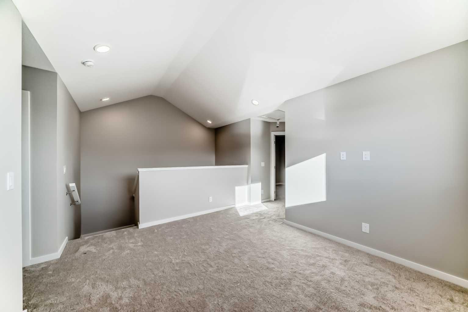 608 Sora Boulevard SE