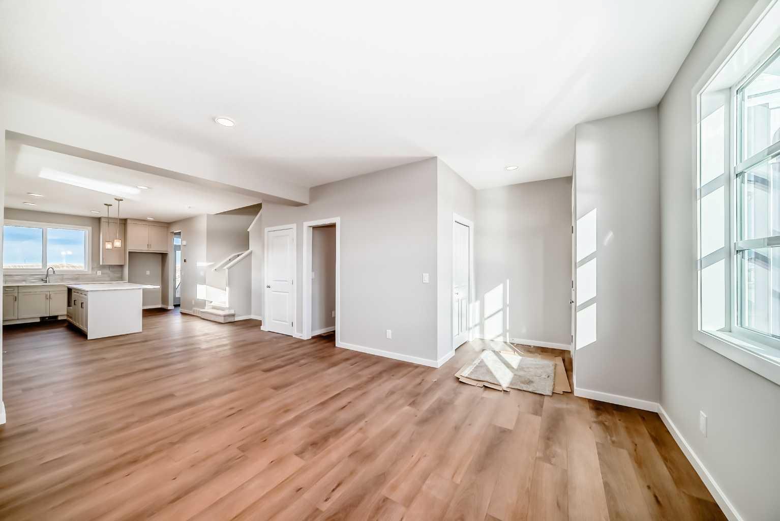 61 Monarch Boulevard 