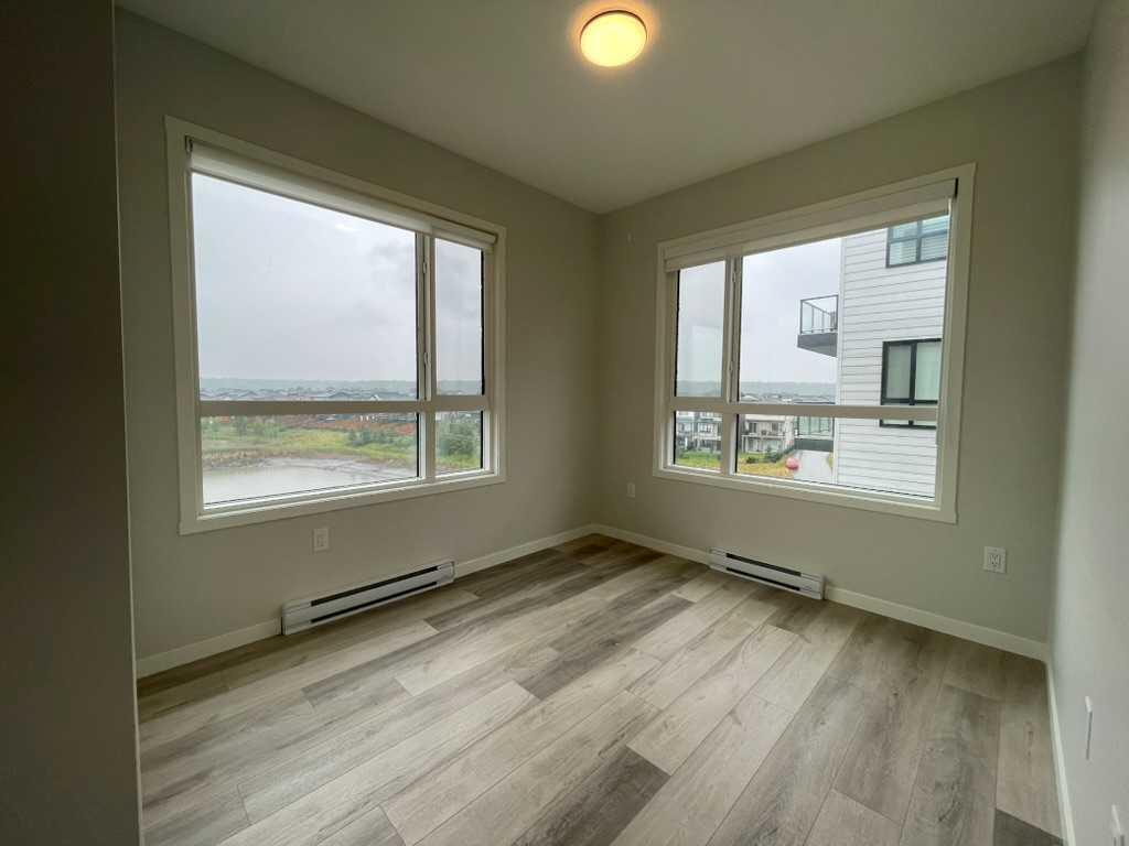 2304, 42 Cranbrook Gardens SE