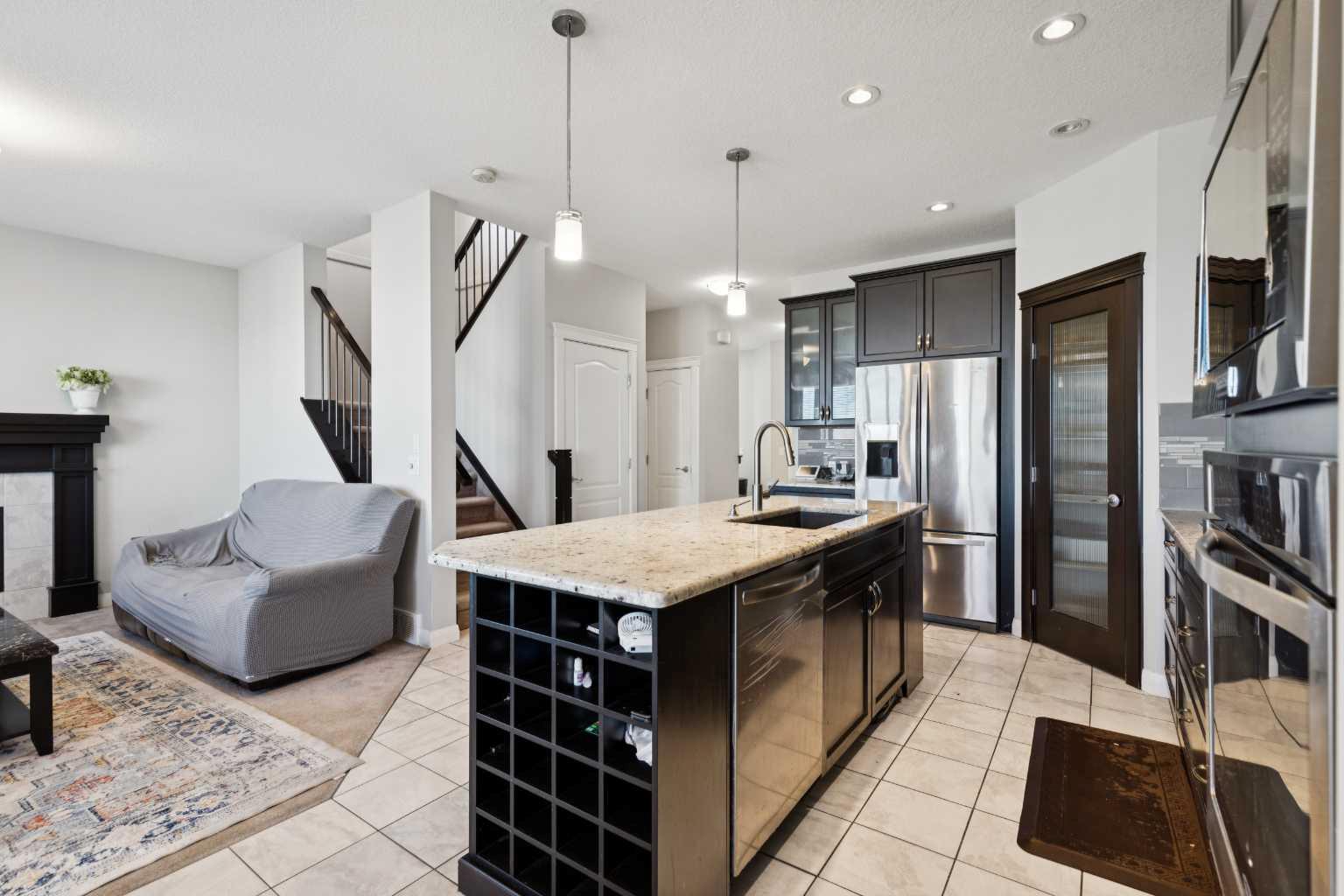 215 Redstone Heights NE