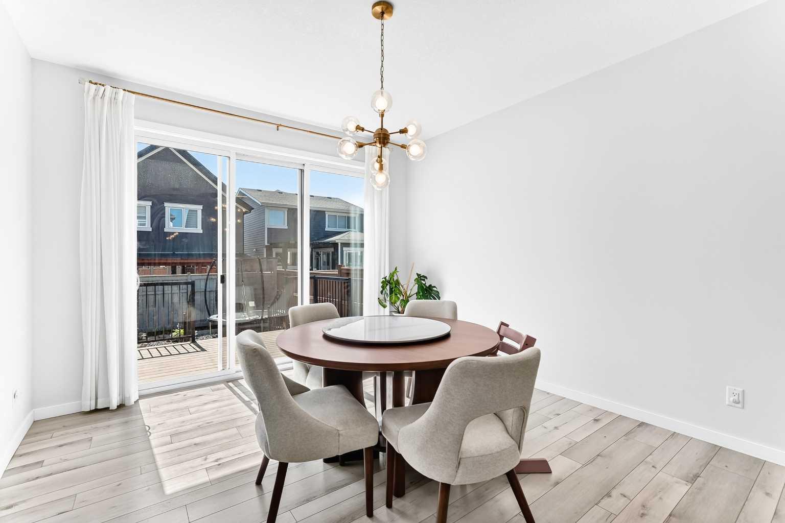 105 Magnolia Manor SE
