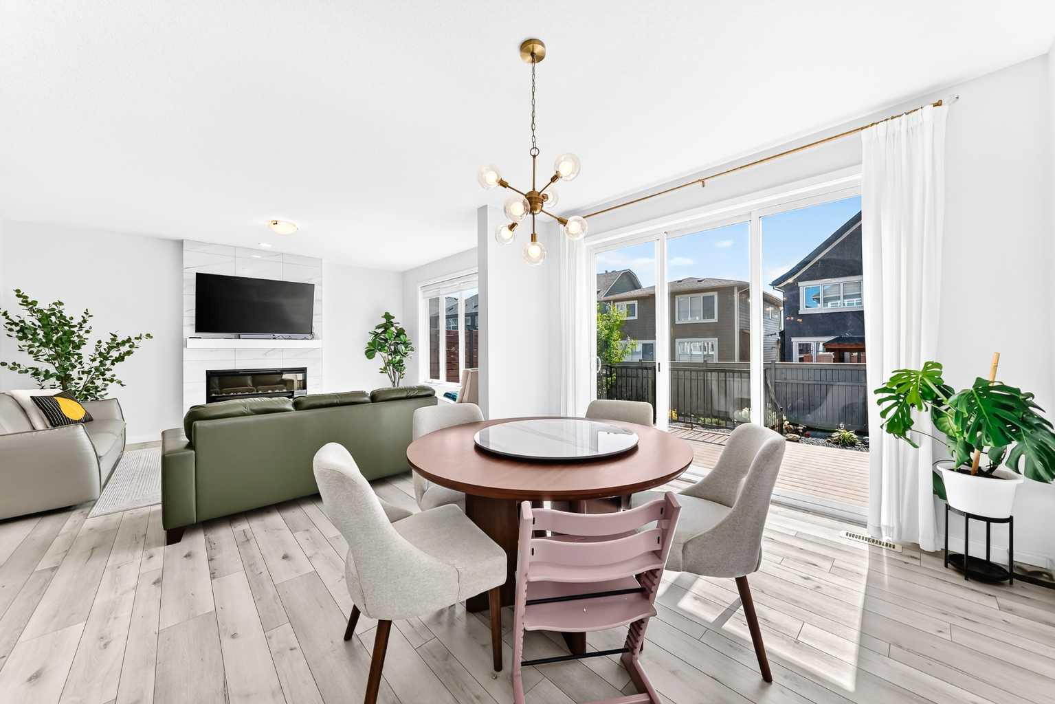 105 Magnolia Manor SE