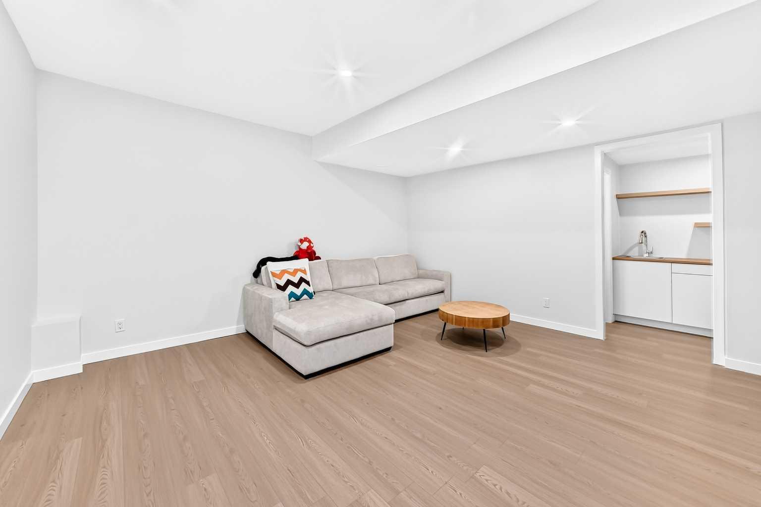 105 Magnolia Manor SE
