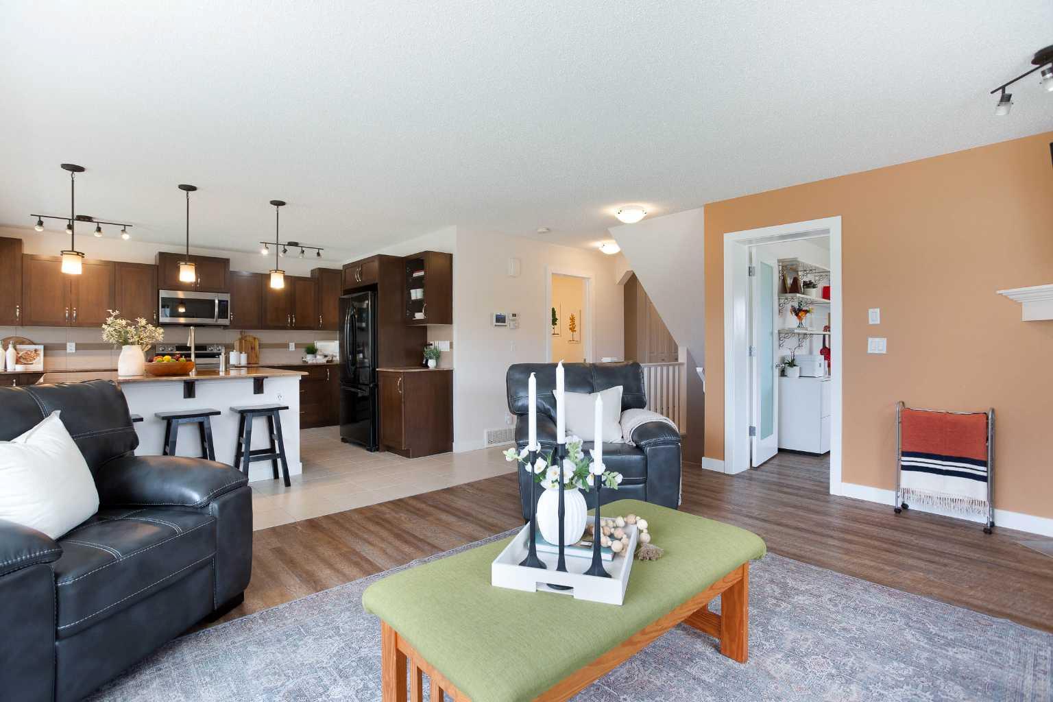 2 Kingston View SE