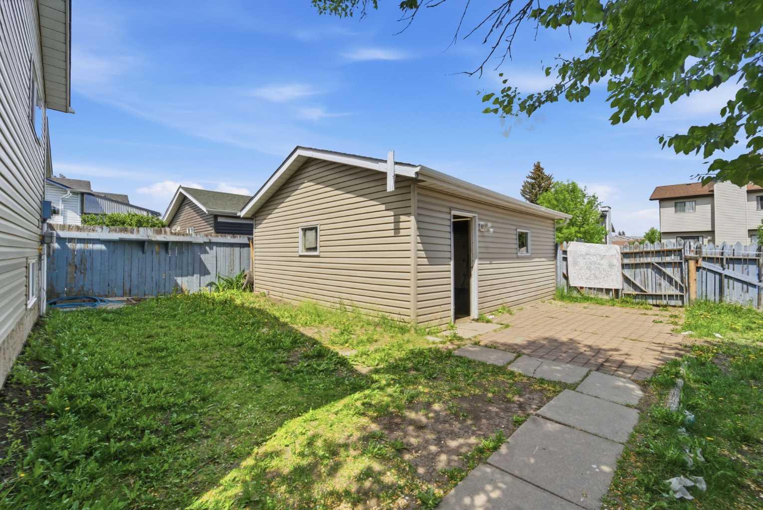 96 Falshire Close NE