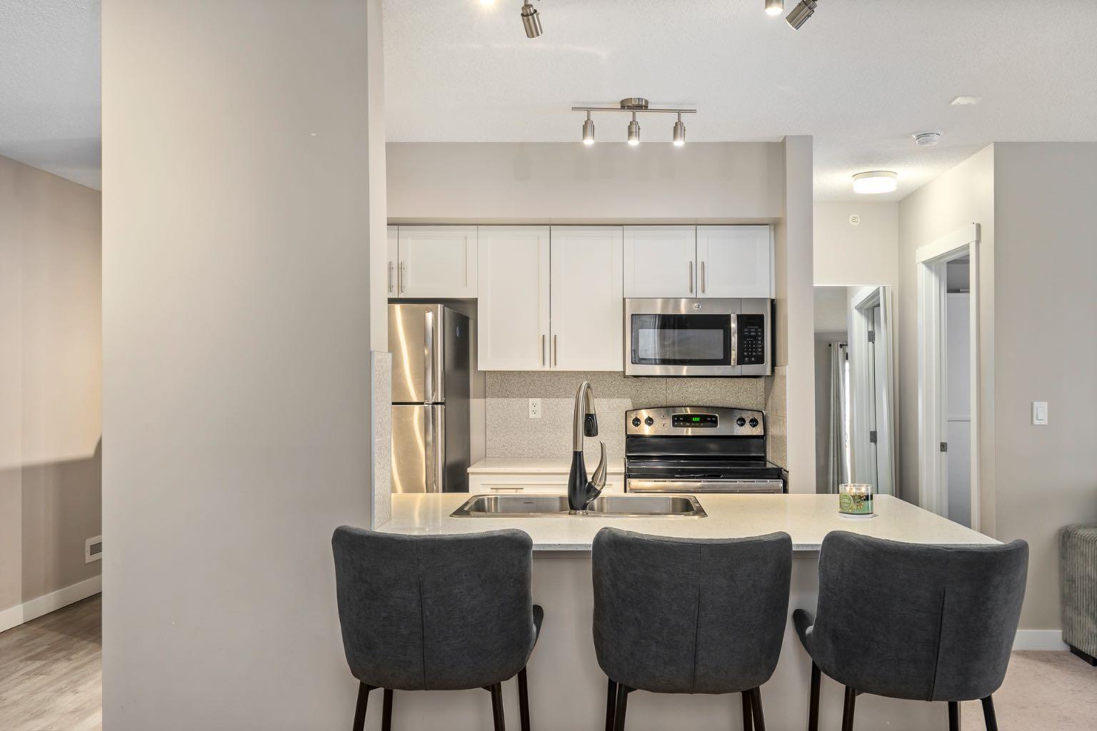115, 10 Kincora Glen Park NW