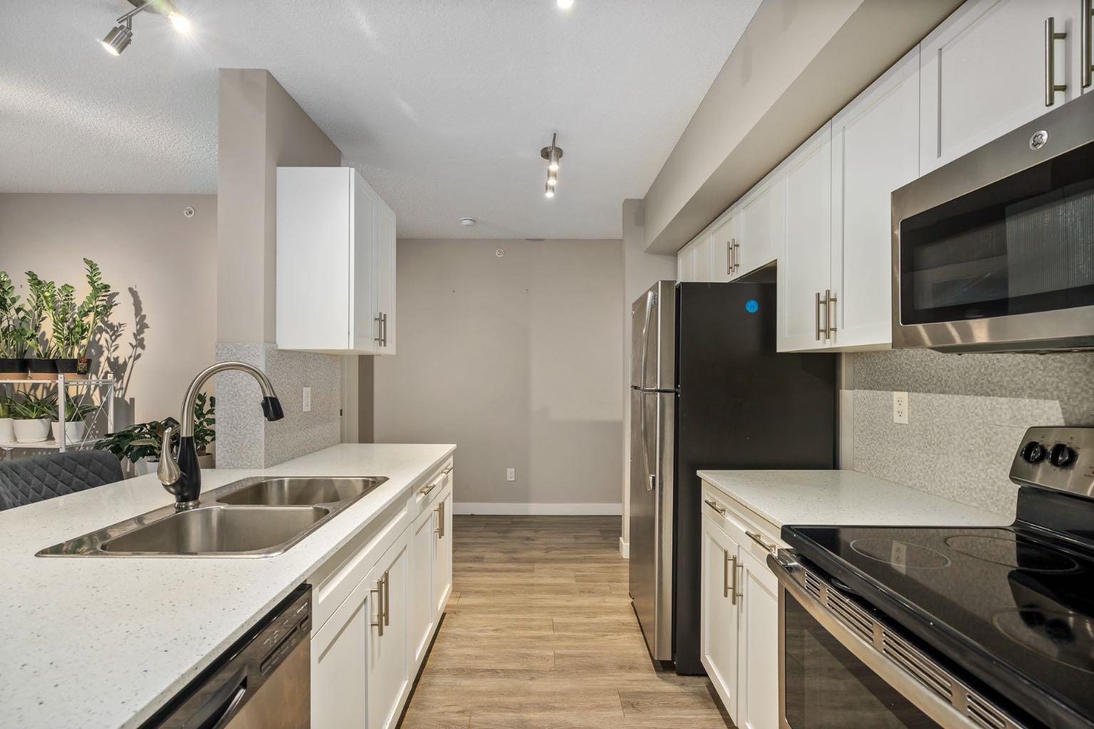 115, 10 Kincora Glen Park NW
