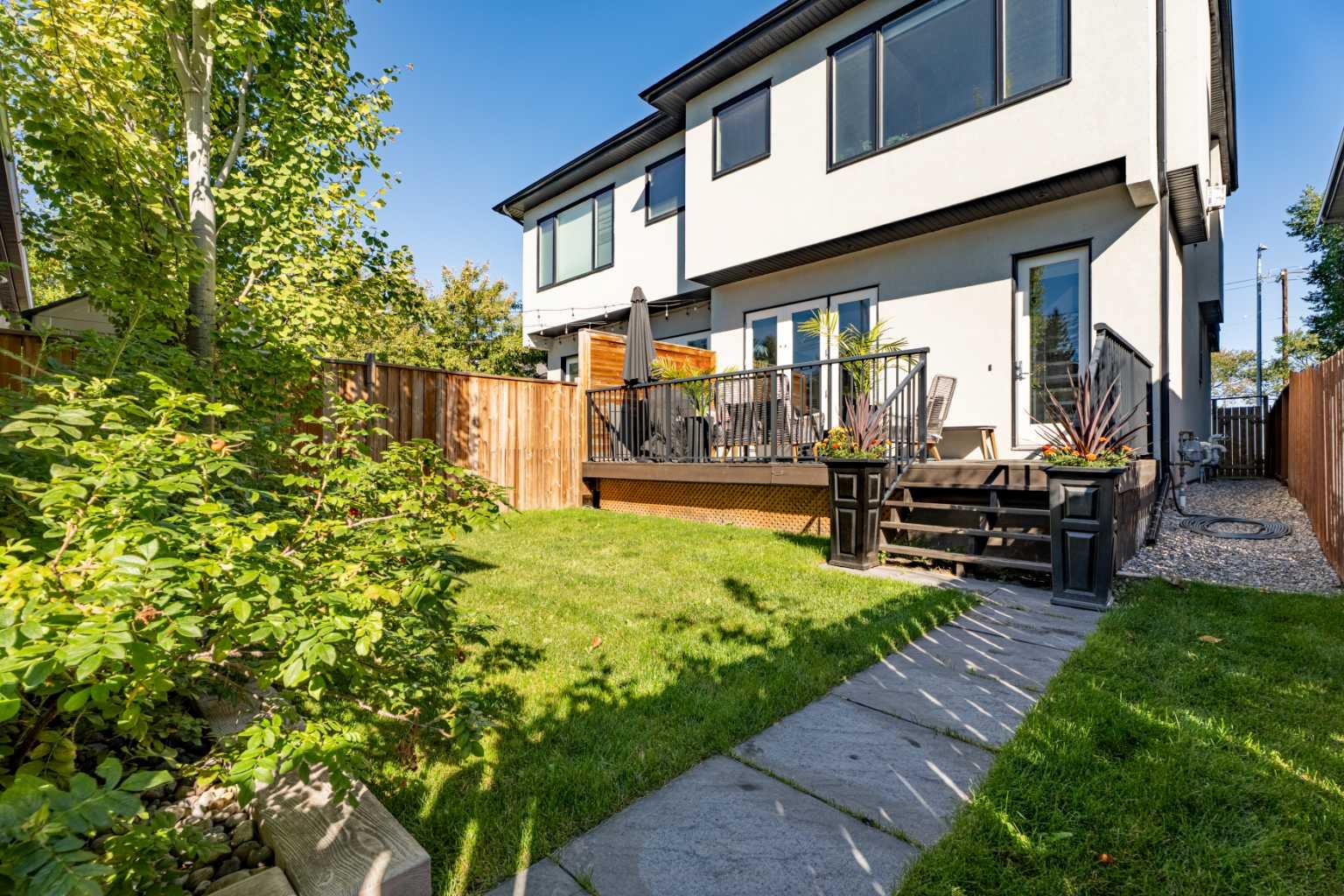 1141 Renfrew Drive NE