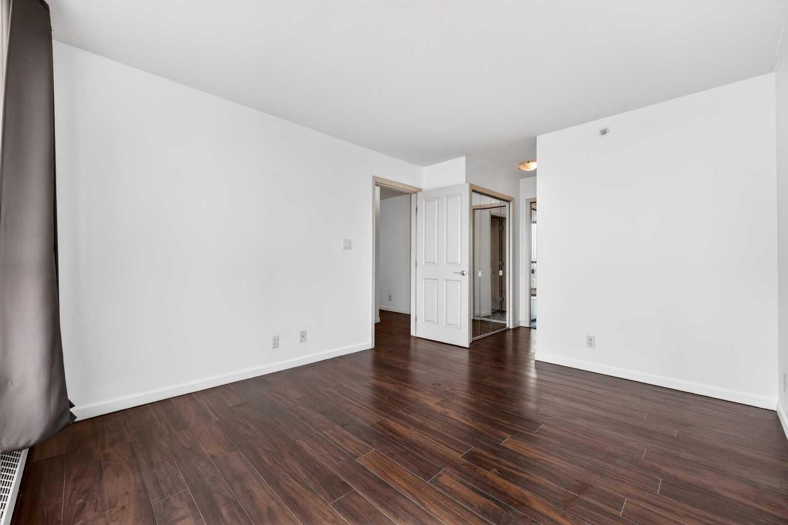 1301, 650 10 Street SW