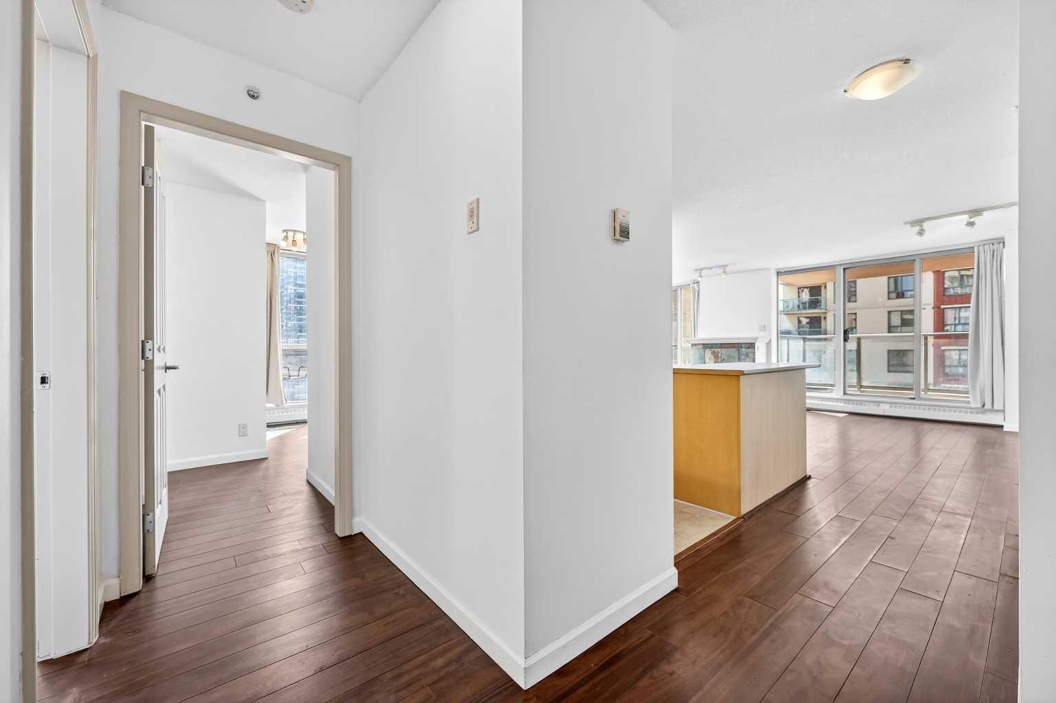 1301, 650 10 Street SW