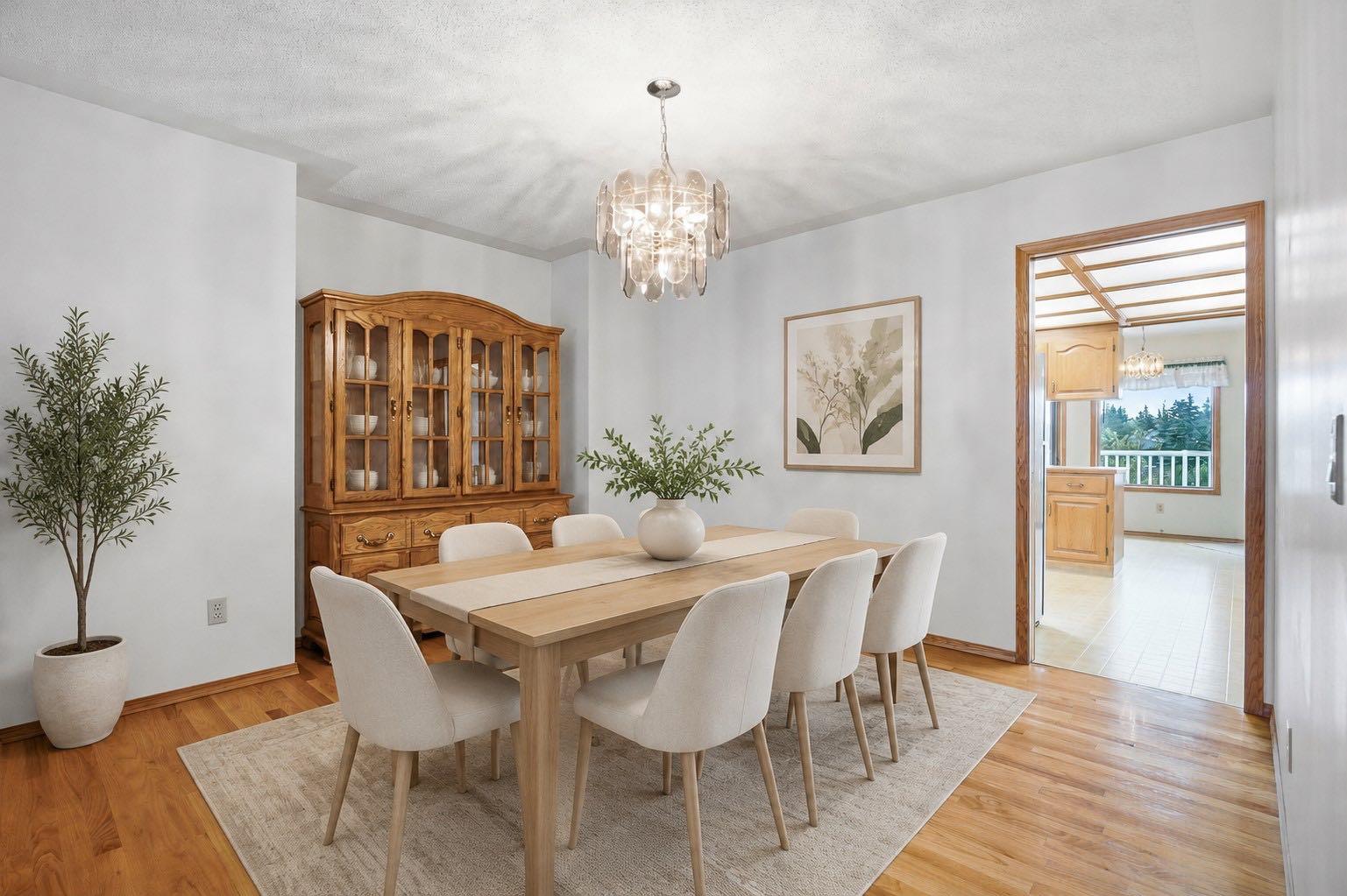 37 Edgeview Road NW