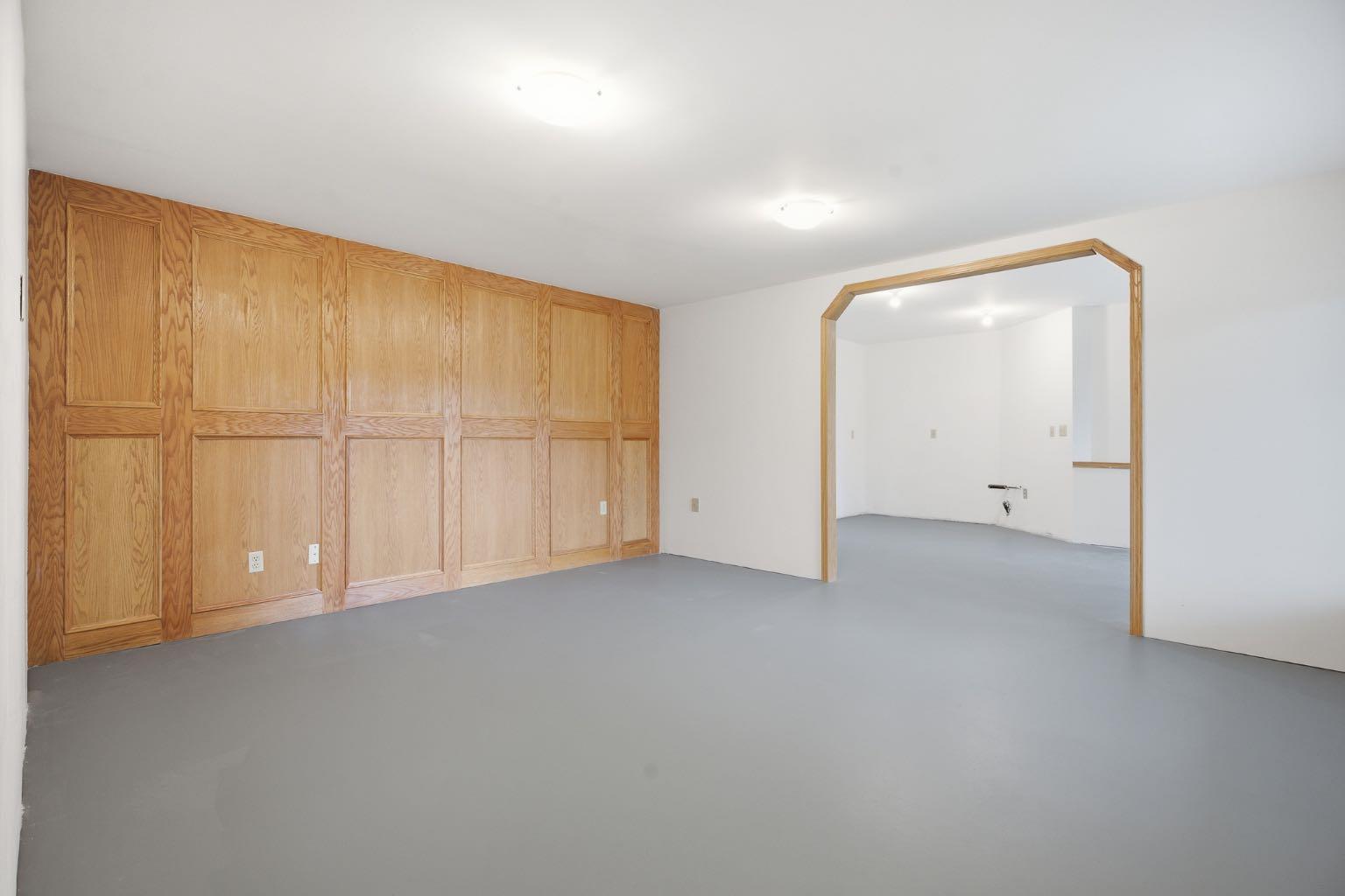 37 Edgeview Road NW