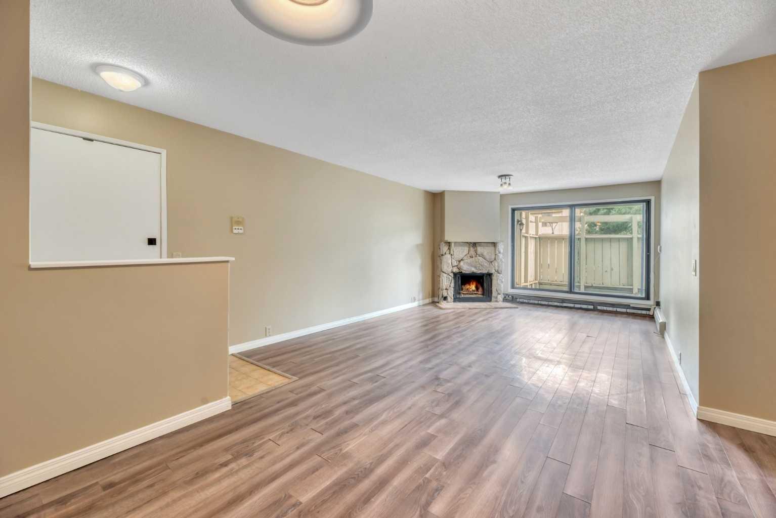 111, 10120 Brookpark Boulevard SW