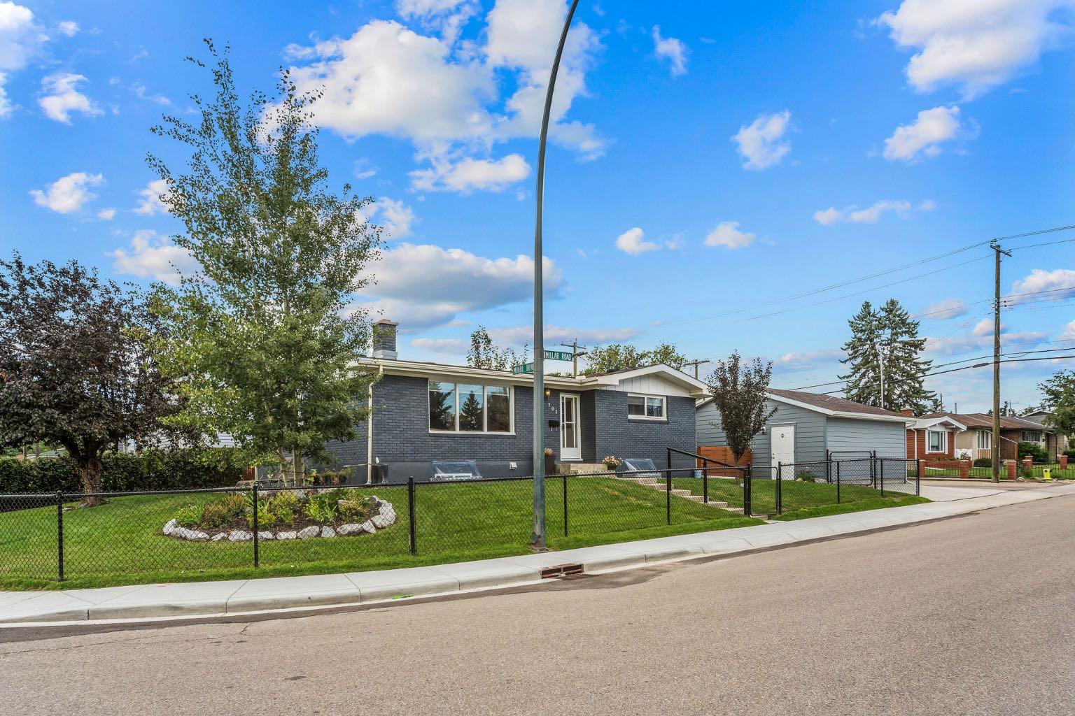 703 Millar Road NE