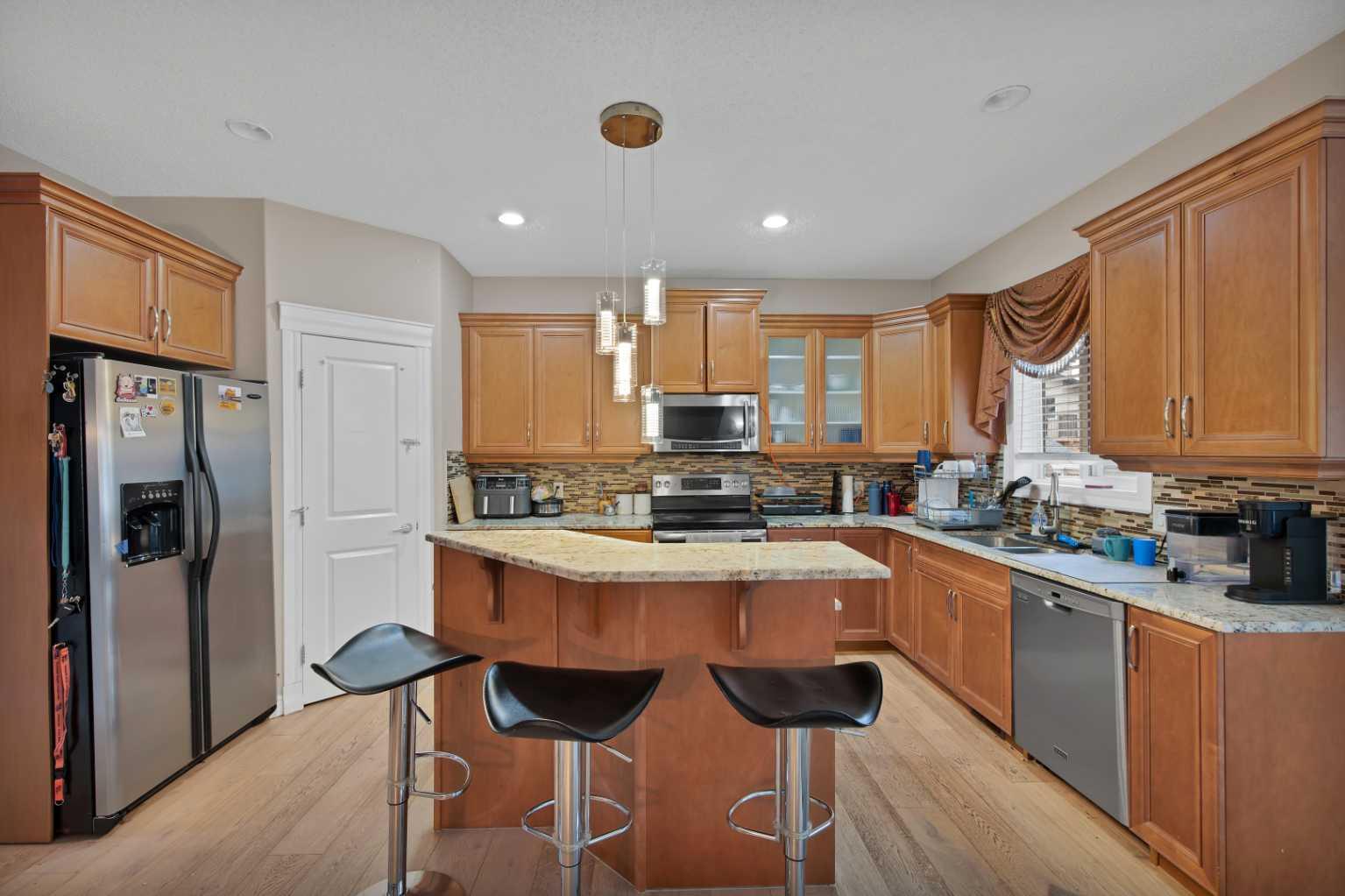 77 Saddleland Drive NE